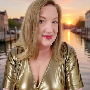 Meet your Posher, Tessa Evette